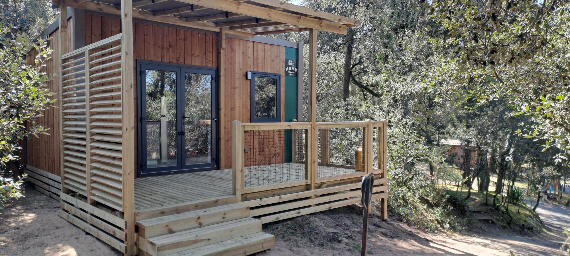 NEW//Homeflower Premium 18m² – 1 chambre + Terrasse semi-couverte + LV + TV + Draps + Clim –